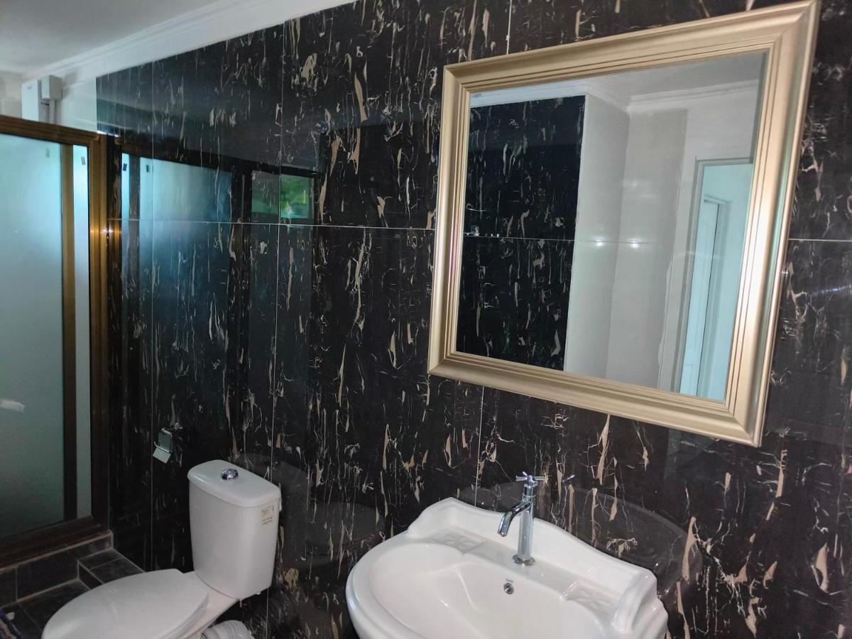 Alpha & Omega Apartment Seychelles Beau Vallon  Exteriör bild