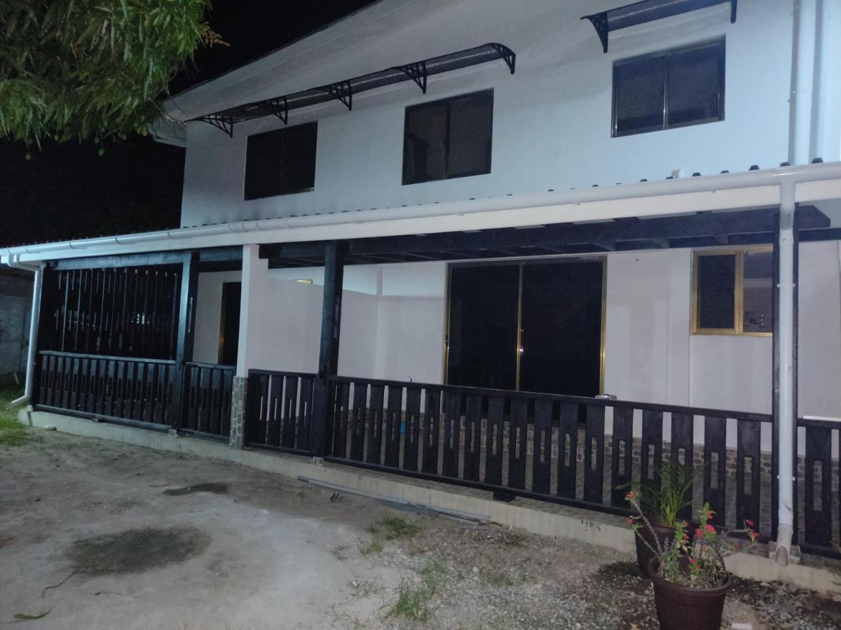 Alpha & Omega Apartment Seychelles Beau Vallon  Exteriör bild
