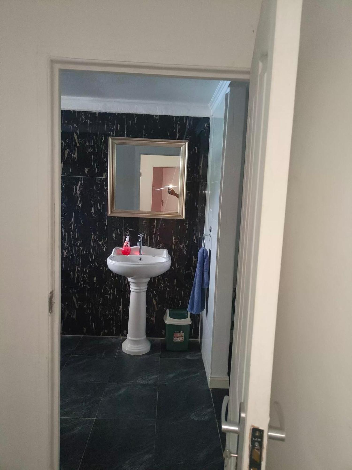 Alpha & Omega Apartment Seychelles Beau Vallon  Rum bild